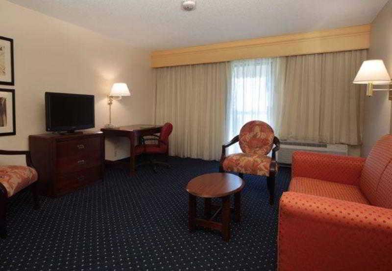 Hotel Courtyard By Marriott Dayton North Habitación foto